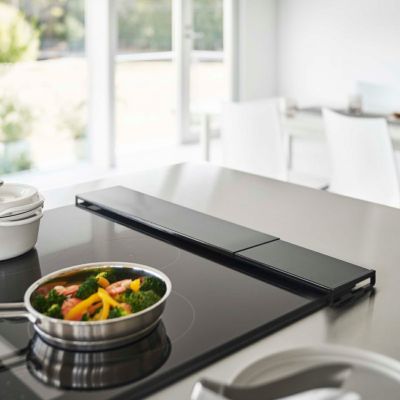 tower［タワー］／山崎実業｜オンセブンデイズ【公式通販】