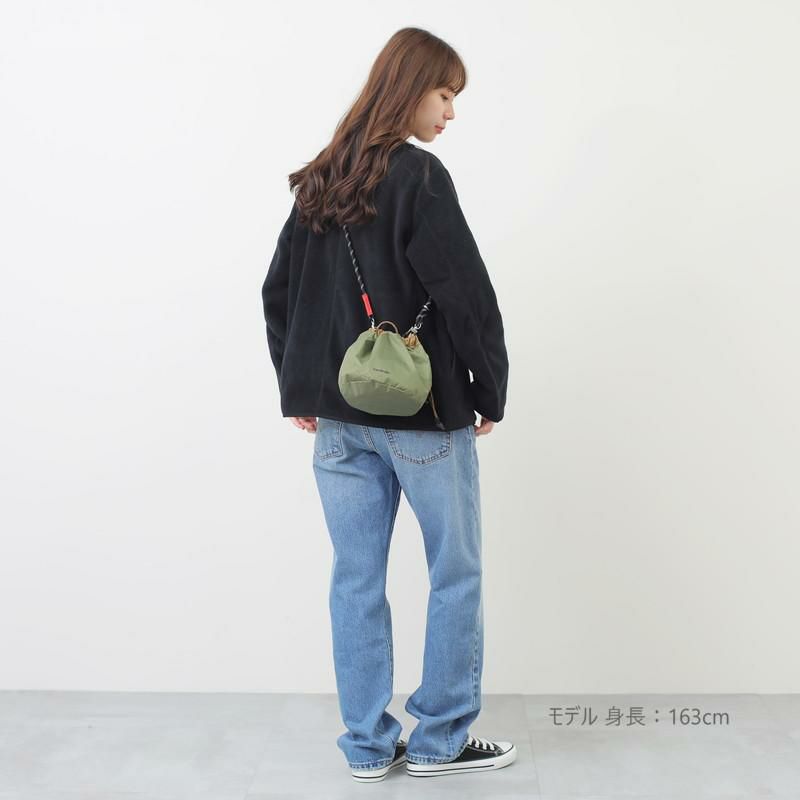 トポロジー　リバーシブルバッグ (ゴールド　白)サイズ縦23㎝✖️横20㎝✖️15㎝ ReversibleBucketMoss_Packshot1