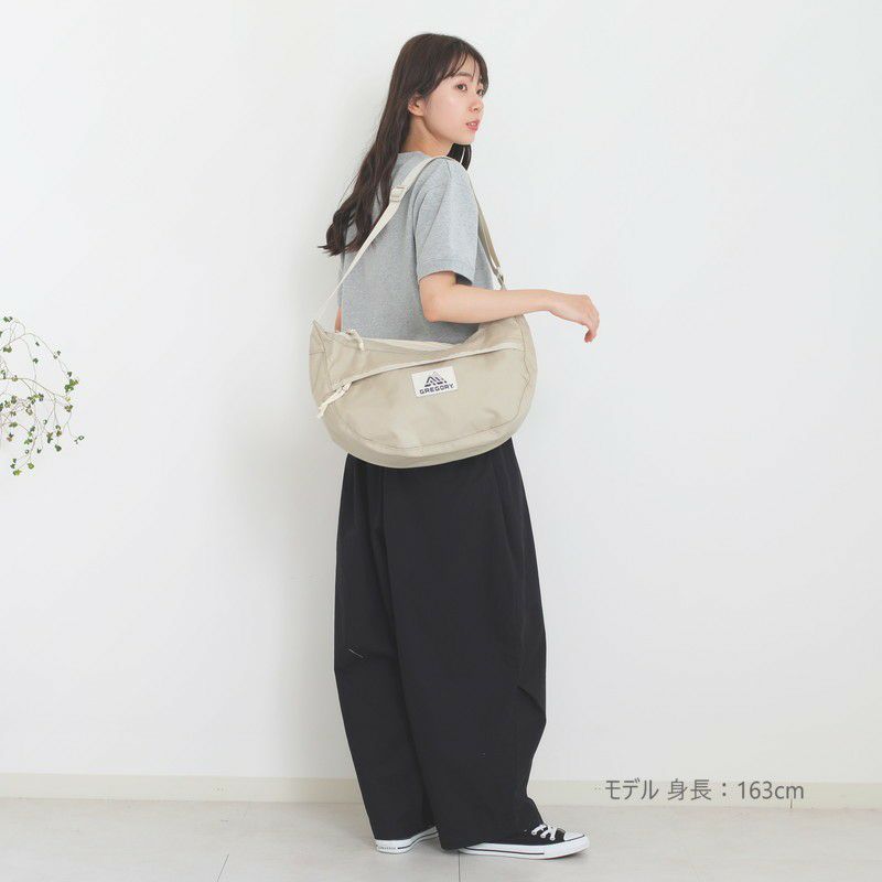 グレゴリー　サッチェル　M ベージュ　美品 グレゴリー サッチェルM サンドベージュ 2025SS - メルカリ