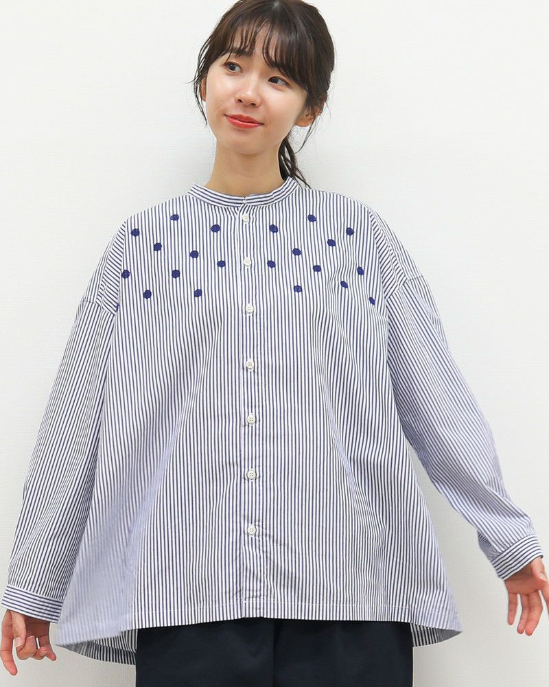 NATURAL LAUNDRY］先染めブロードワイド刺繍シャツ／ナチュラル